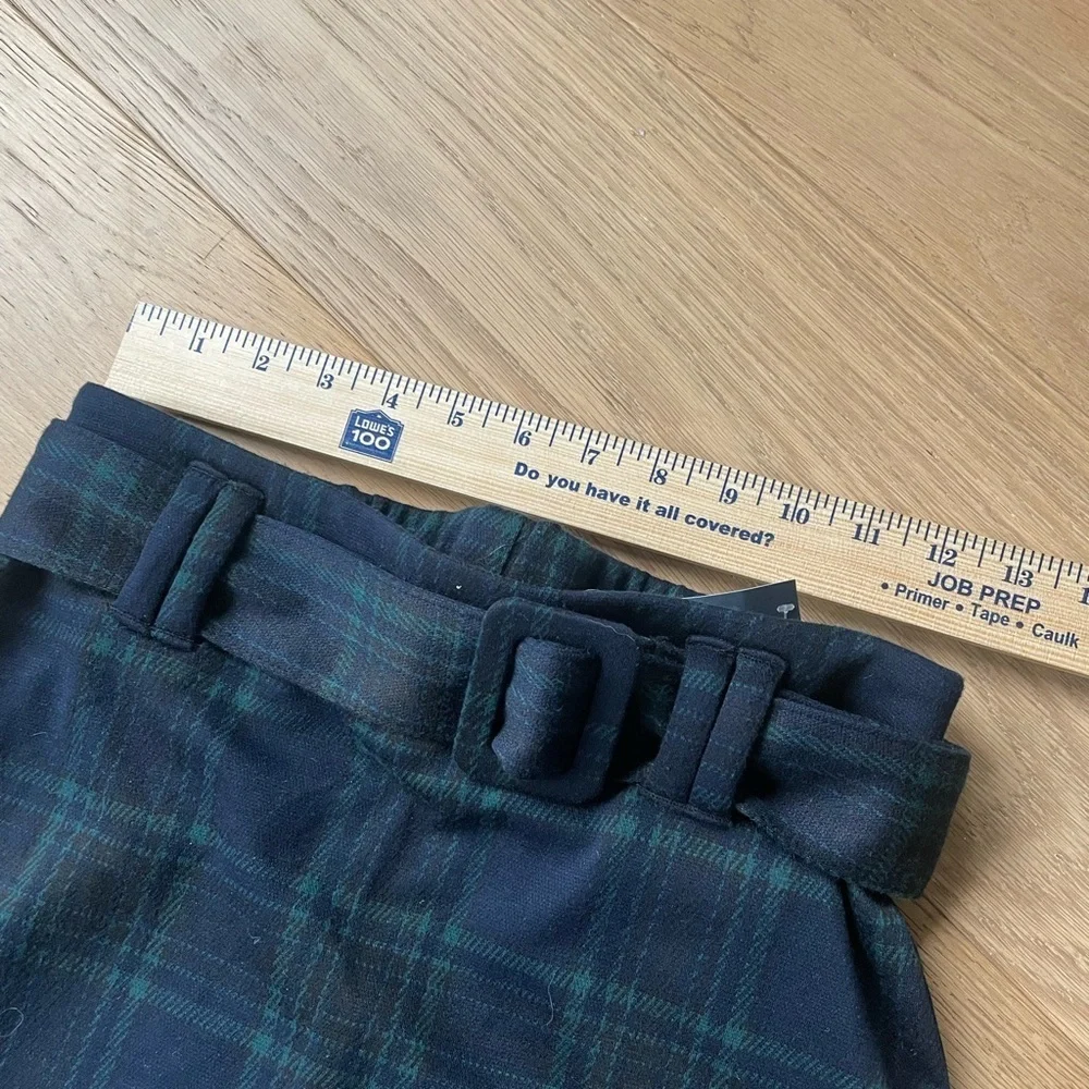 Abercrombie Plaid Belted Skort - Black and Green